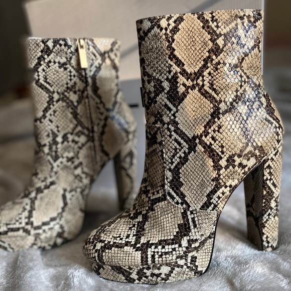 NWT ALDO Snakeskin Boots 🔥 - Picture 3 of 12